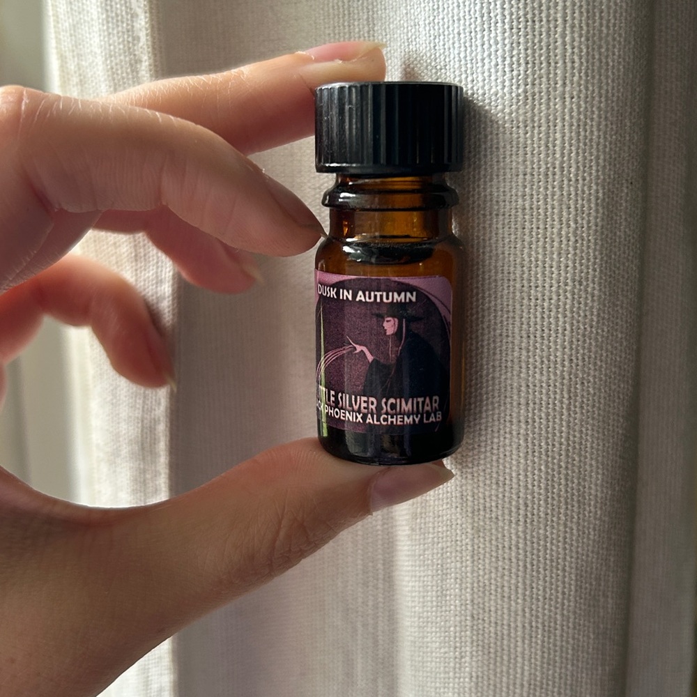 black phoenix alchemy lab a little silver scimitar fragrance oil